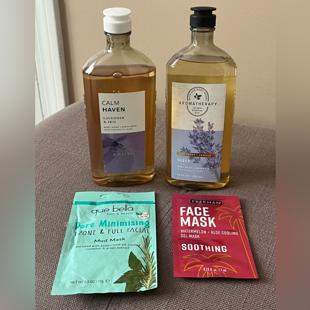Bath & Body Works Aromatherapy Lavender & Iris Bath Set
